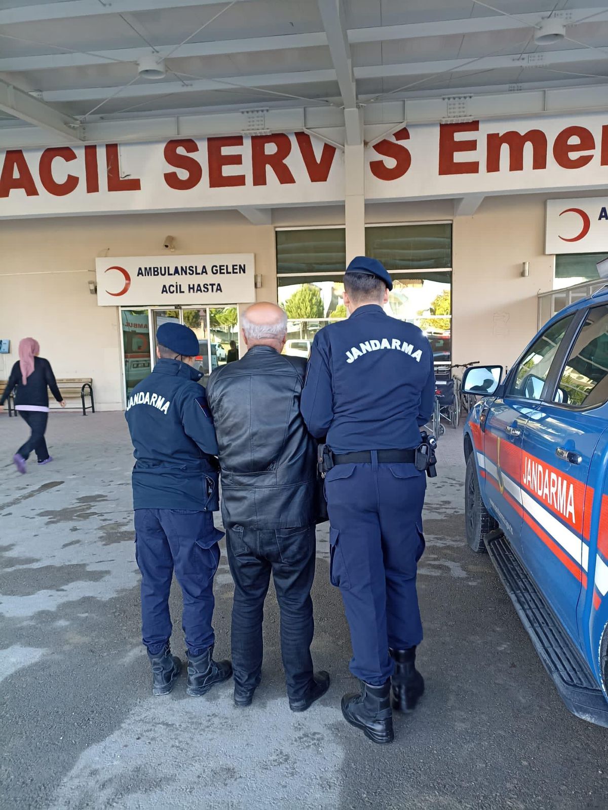 Antalya\'da hakkında 18 yıl hapis cezası bulunan firari hükümlü yakalandı