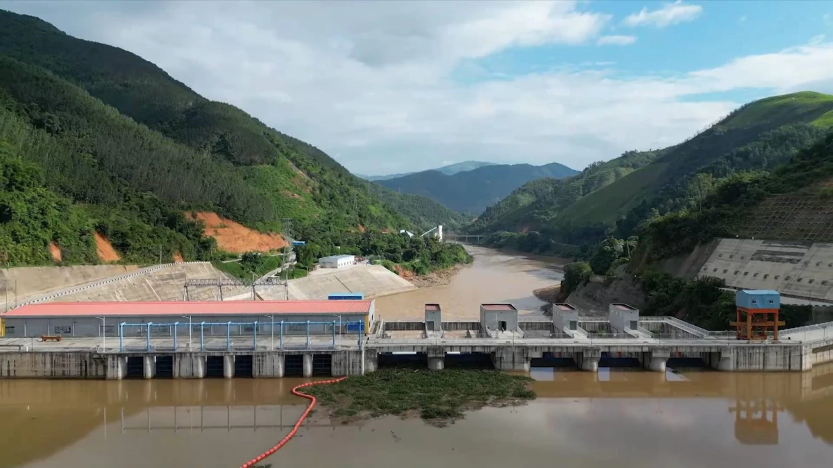 Çin Tarafından İnşa Edilen Hidroelektrik Santrali Projesi Laos\'a Kalkınma Fırsatı Sunuyor