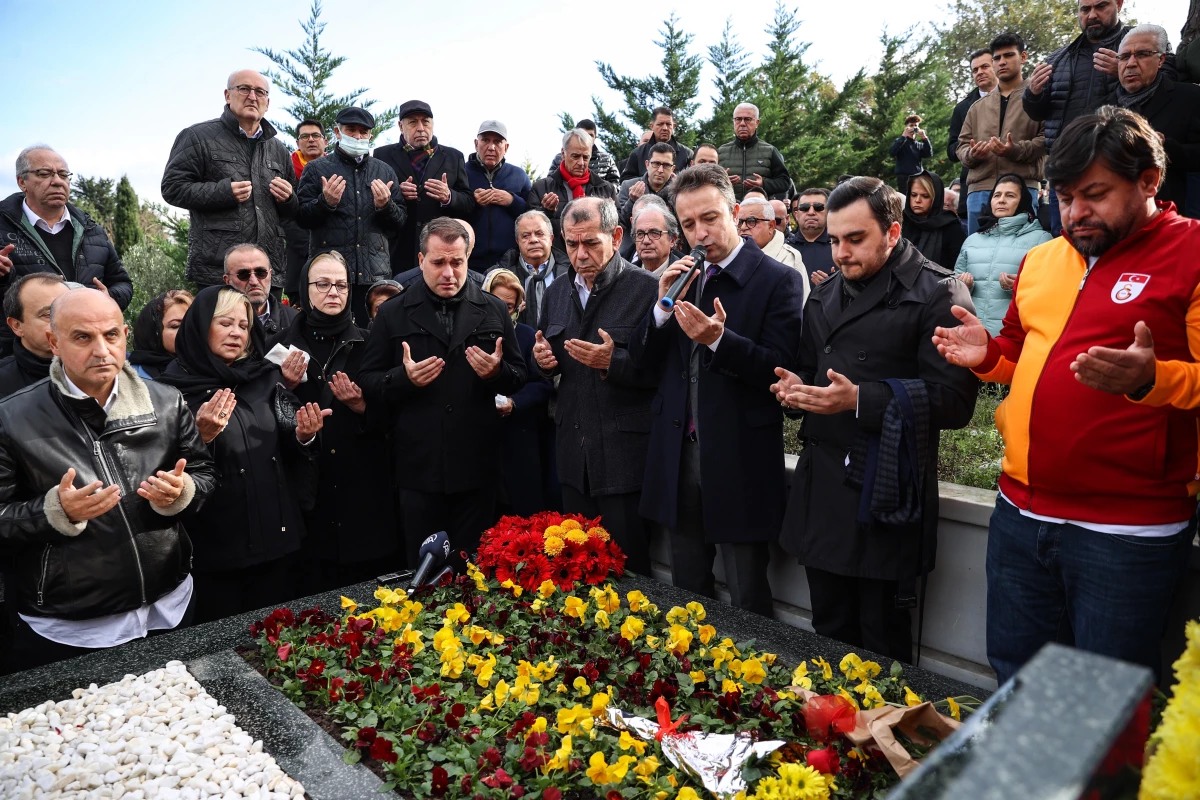 Mustafa Cengiz kabri başında dualarla anıldı