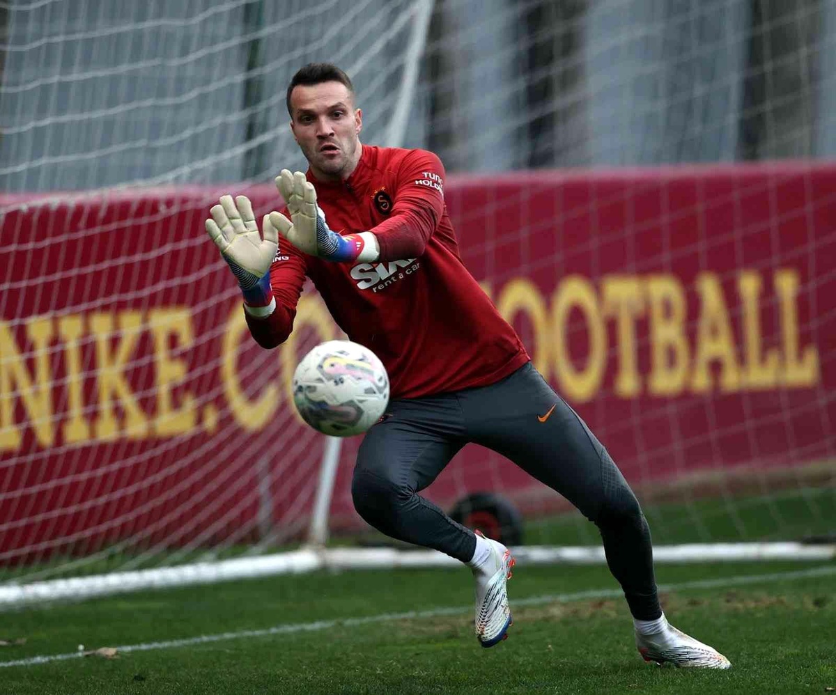 Galatasaray, hazırlıklarına devam etti