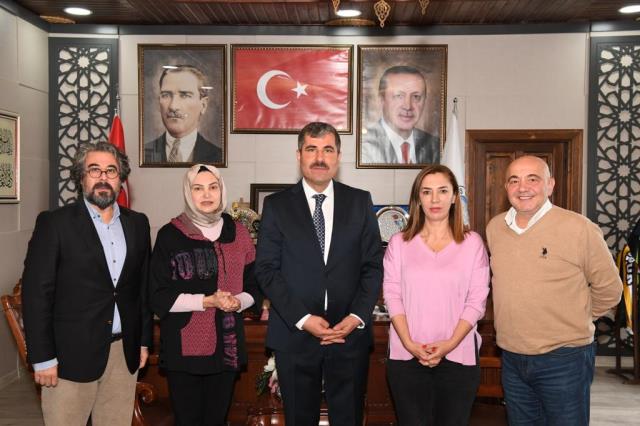 Haberler.com'a 'Muş Altın Lale Ödülleri'nde 'Yılın En İyi Haber Sitesi' ödülü Haberler.com'a 'Muş Altın Lale Ödülleri'nde 'Yılın En İyi Haber Sitesi' ödülü