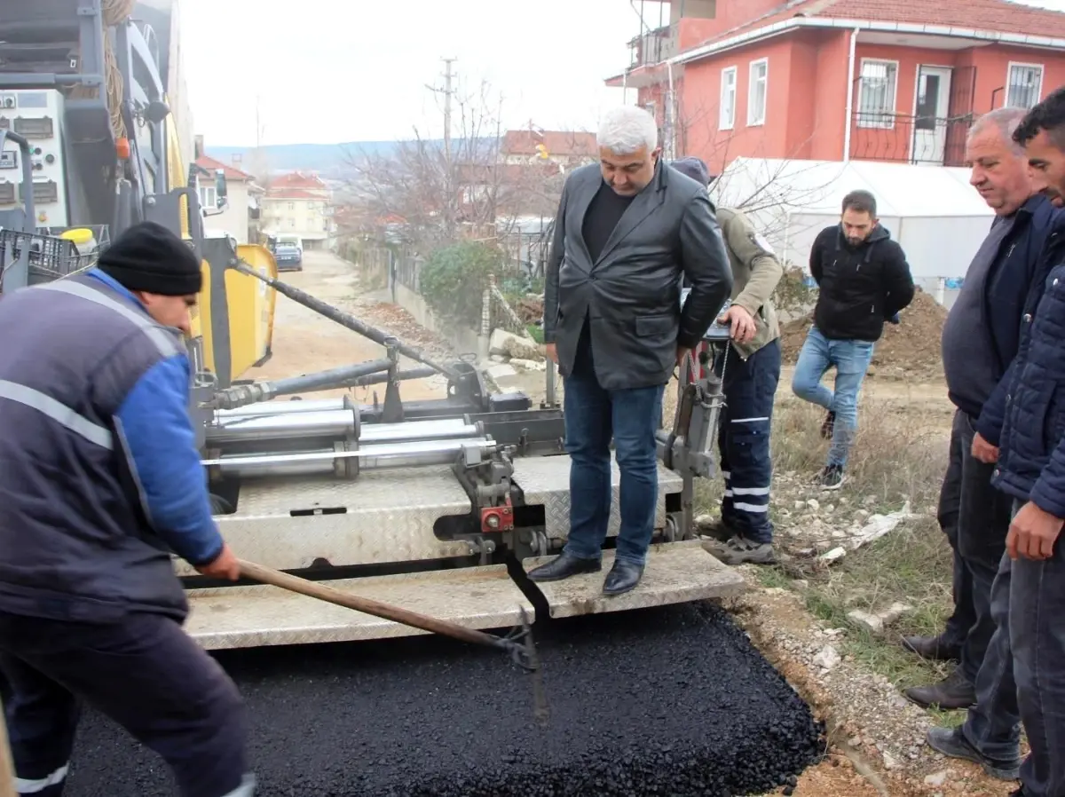 Hisarcık Belediyesi\'nden şehir içi sıcak asfalt çalışmaları