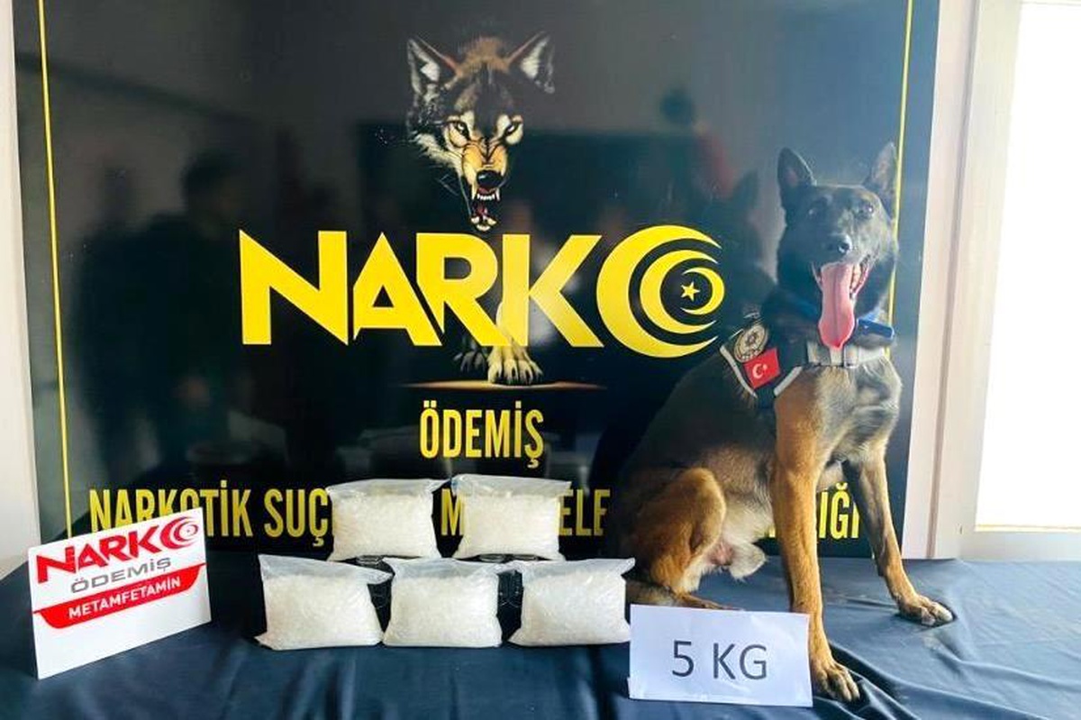 İzmir\'de zahir tacirlerine geçit yok
