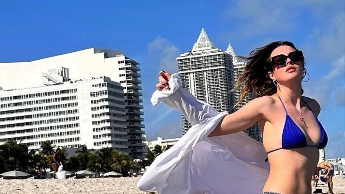 Miami sahillerini kasıp kavuran Melis Sezen kusursuz fiziğiyle hayran bıraktı