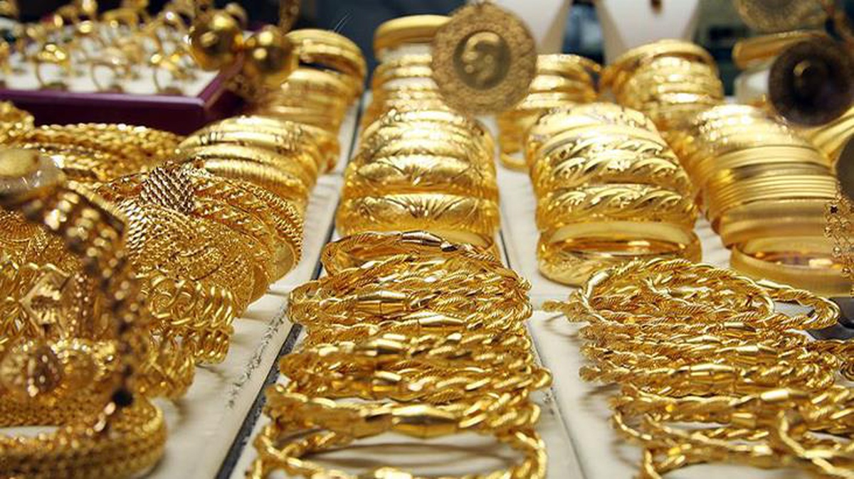 Haftaya düşüşle başlayan altının gram fiyatı, 1.050 lira seviyesinden işlem görüyor