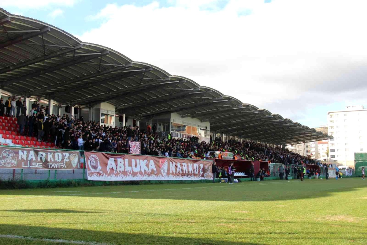 ES Elazığspor\'a ilgi düşüyor