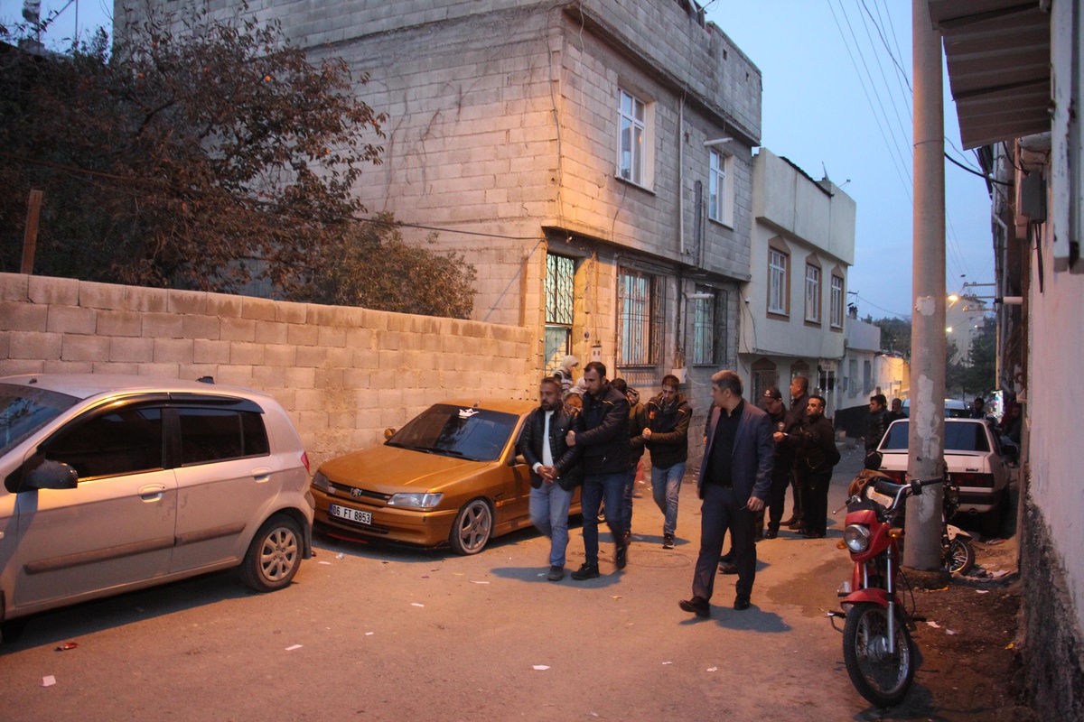 9 düzensiz göçmen yakalandı