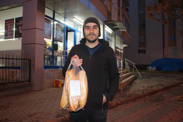 Aklına aldığı ekmeği tartmak gelince kul hakkını ortaya çıkardı: Tüm vatandaşlarımız dikkat etsin Aklına aldığı ekmeği tartmak gelince kul hakkını ortaya çıkardı: Tüm vatandaşlarımız dikkat etsin