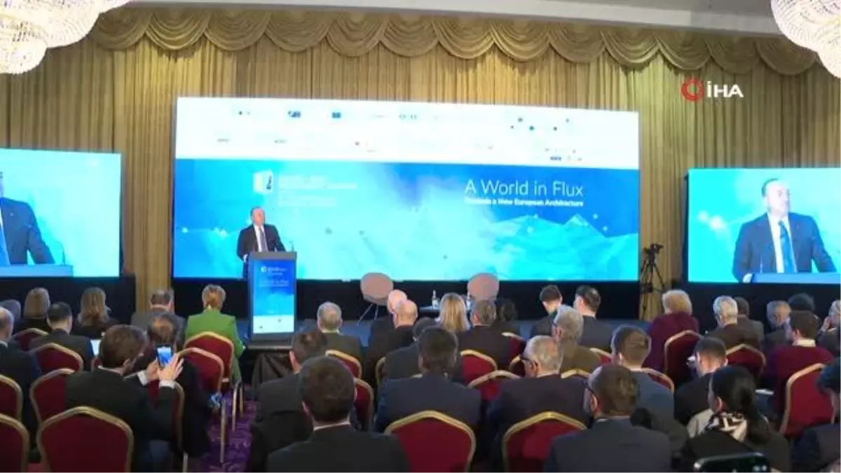 Bakan Çavuşoğlu: "Savaş varken de diplomasi devam ettirilebilir"