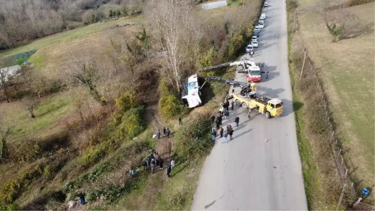 Bartın\'da 40 kişinin yaralandığı kazada yolcu otobüsünün şoföründen ilk sözler: Uyumuyordum, bir anda dalmışım