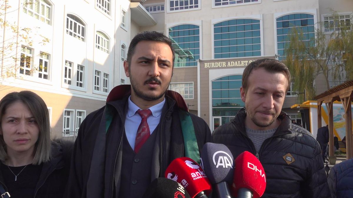 Eşini av tüfeğiyle öldüren sanık yargılanıyor