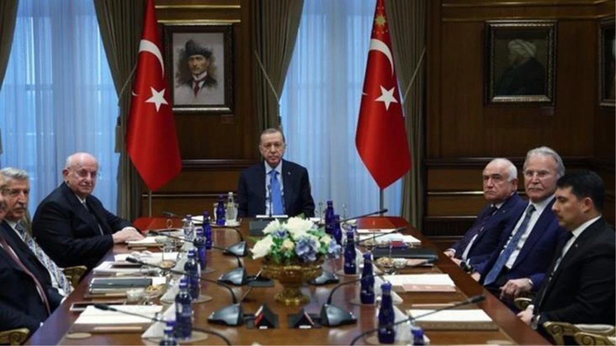 Cumhurbaşkanı Erdoğan başkanlığındaki kritik toplantı sona erdi! İki önemli konu masaya yatırıldı