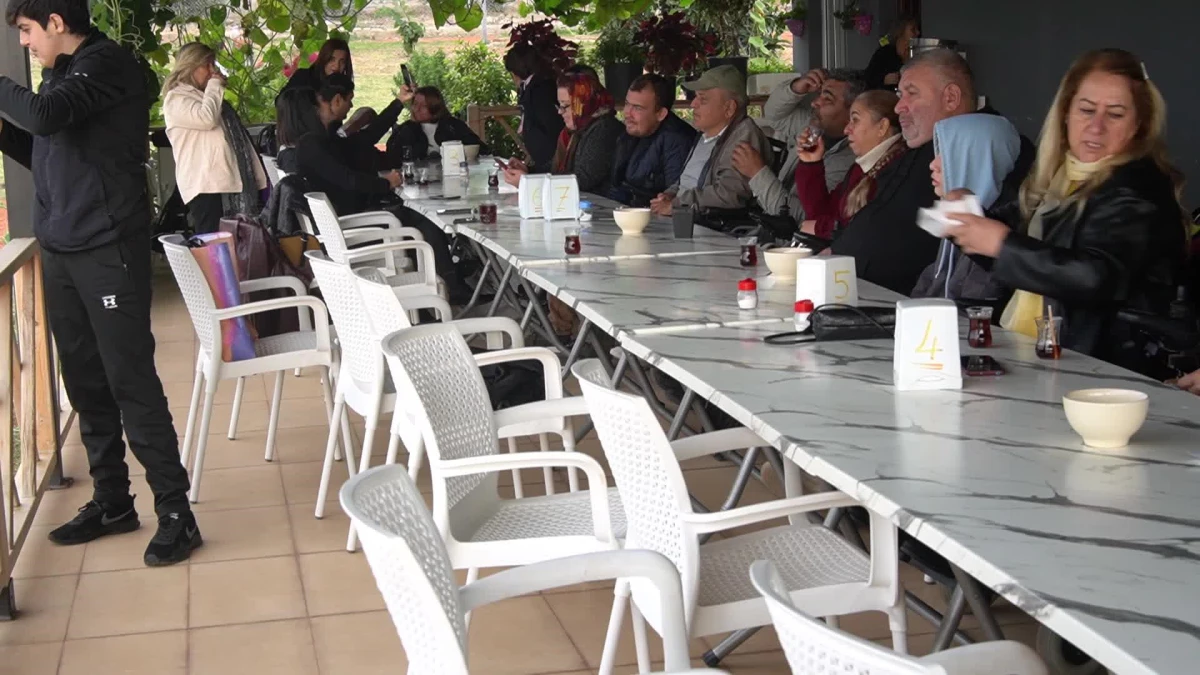 Mezitli Kent Konseyi Engelliler Meclisi Mutlu Yaşam Köyü\'nde Buluştu