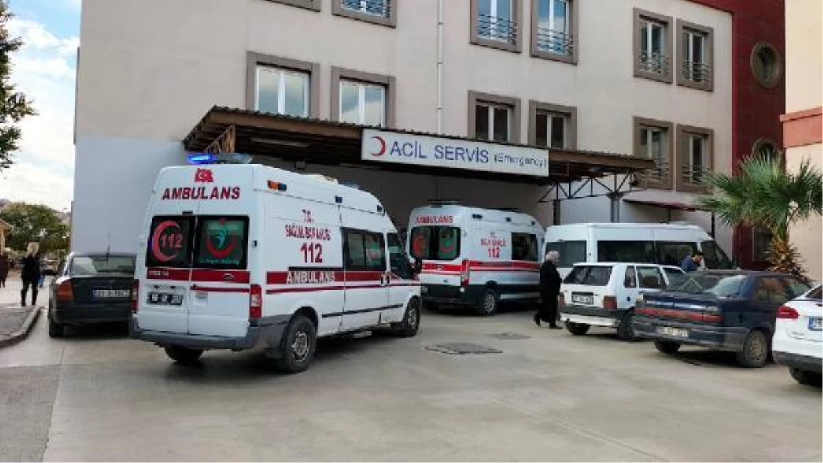 Osmaniye\'de 23 Öğrenci Gıda Zehirlenmesi Şüphesiyle Hastaneye Kaldırıldı