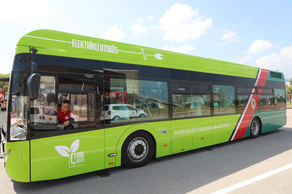 Samsun\'da elektrikli otobüslerin kullanımıyla yakıttan 884 bin lira tasarruf sağlandı