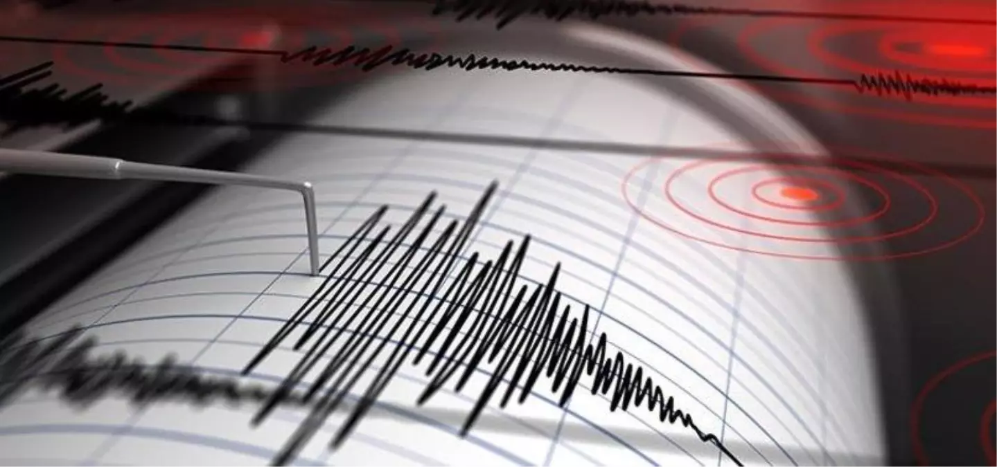 Ege Denizi\'nde korkutan deprem! 4.7 büyüklüğünde sarsıntı meydana geldi