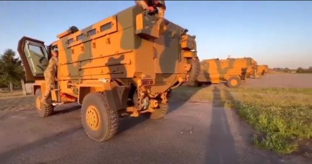 Ukrayna askerlerinden YPG'lilere skandal destek