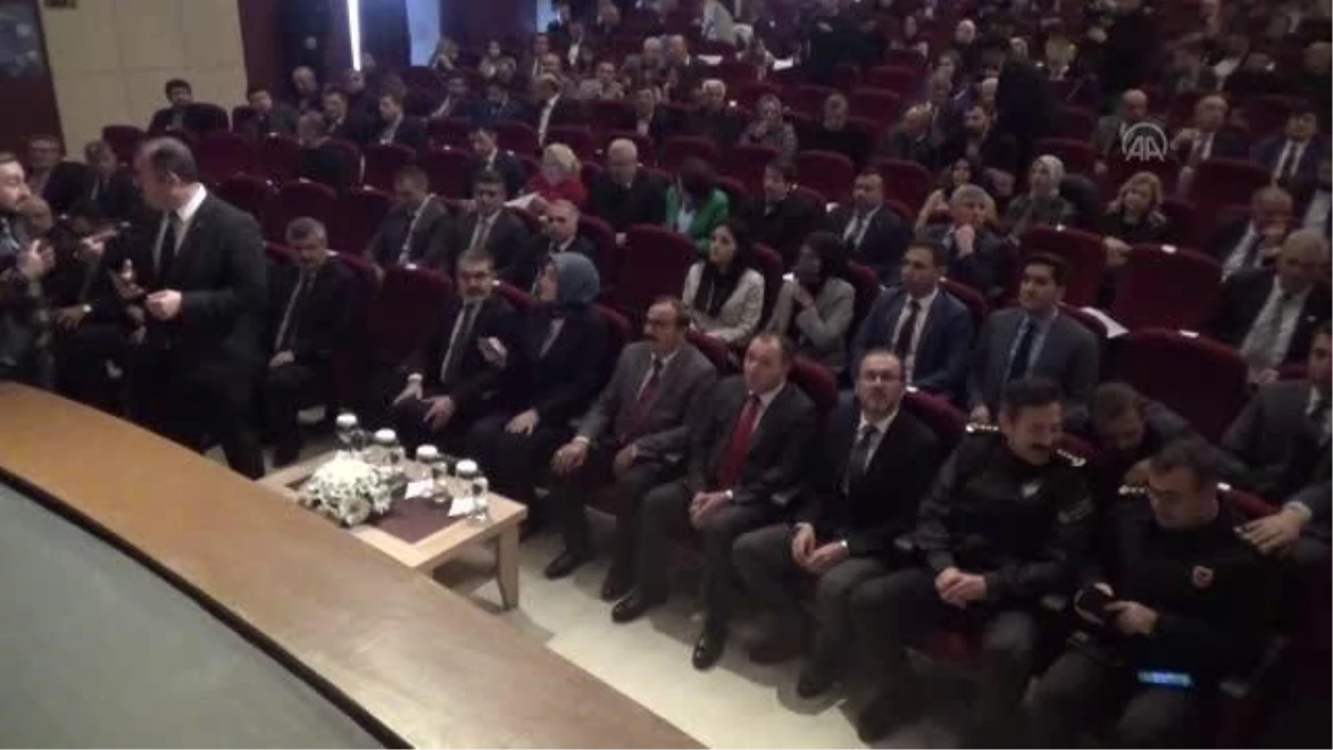 AFYONKARAHİSAR - TİHEK Başkanı Kılıç, İnsan Hakları İstişare Toplantısı\'nda konuştu