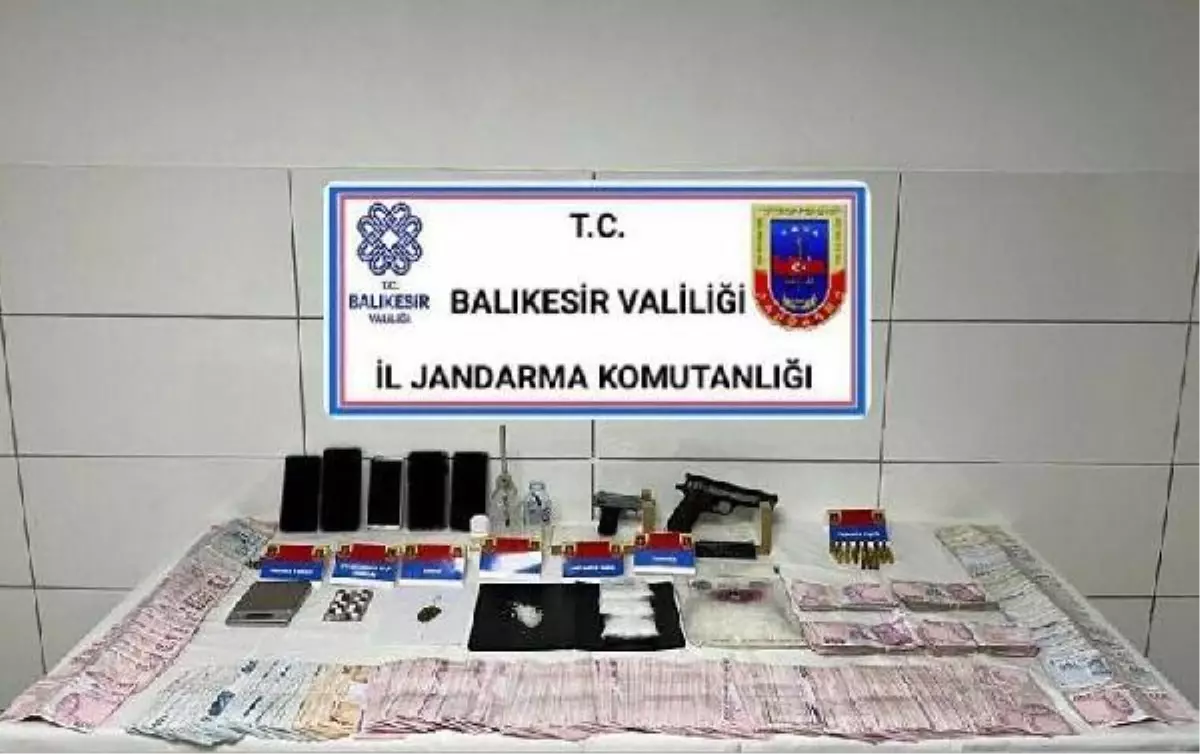 Ayvalık'ta uyuşturucu operasyonu: 5 gözaltı