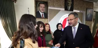 Bakan Kasapoğlu, üniversiteye hazırlanan gençler için tasarlanan eğitim modülünün tanıtım programına katıldı