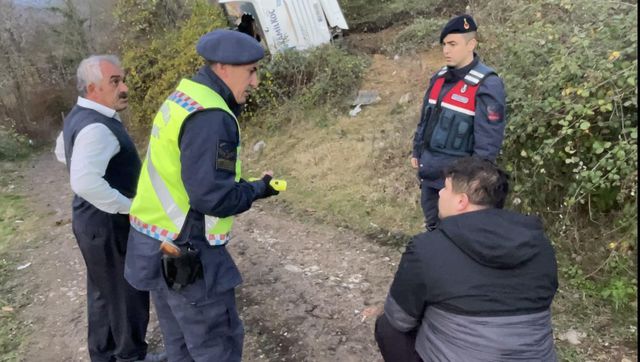 Bartın'da 40 kişinin yaralandığı kazada yolcu otobüsünün şoförü tutuklandı Bartın'da 40 kişinin yaralandığı kazada yolcu otobüsünün şoförü tutuklandı
