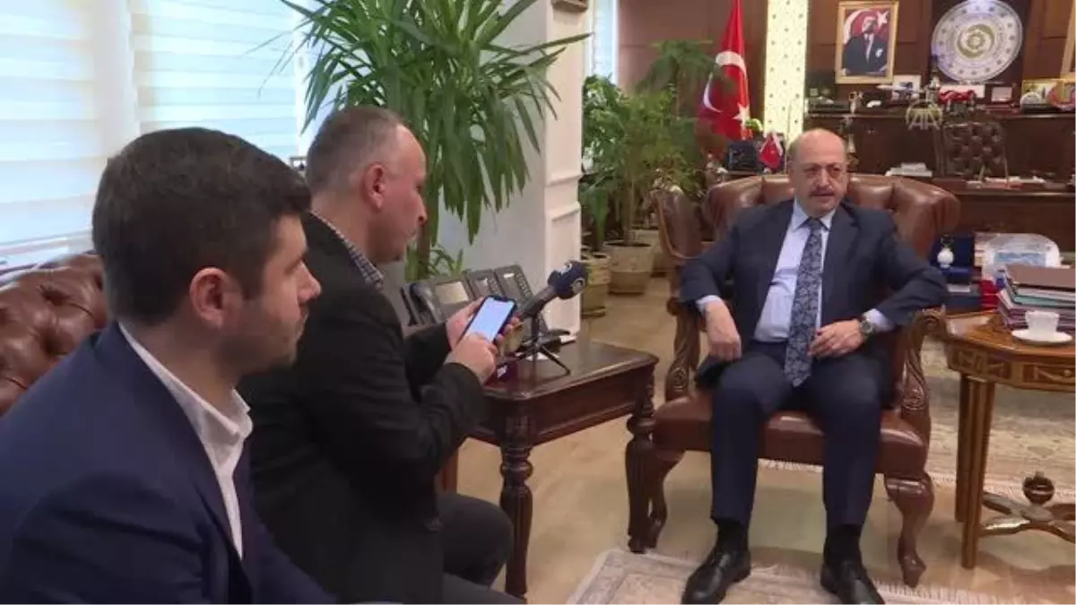 Bilgin: '(Asgari ücret) Emekçileri enflasyona ezdirmeyeceğiz'