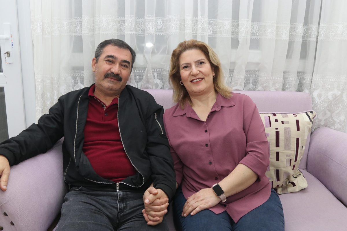 Diyaliz hastası kocasını böbreğini vererek hayata bağladı
