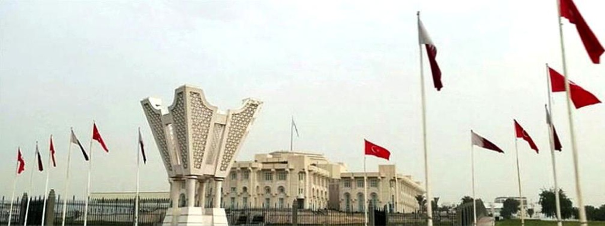 Dünya Kupası\'nın yapıldığı Katar\'da her yer Türk bayrağı