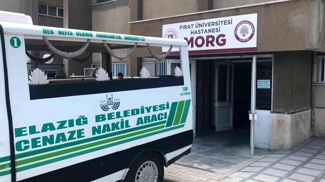 Hemşire kızlarının evlerinde bekleyen aile, gelen acı haberle sarsıldı Hemşire kızlarının evlerinde bekleyen aile, gelen acı haberle sarsıldı