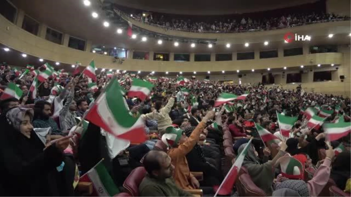 Tahran\'da, İran-ABD maçı heyecanla takip edildi