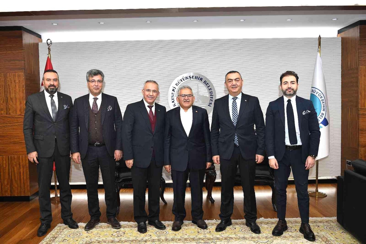 Başkan Büyükkılıç, KAYSO heyetini kabul etti