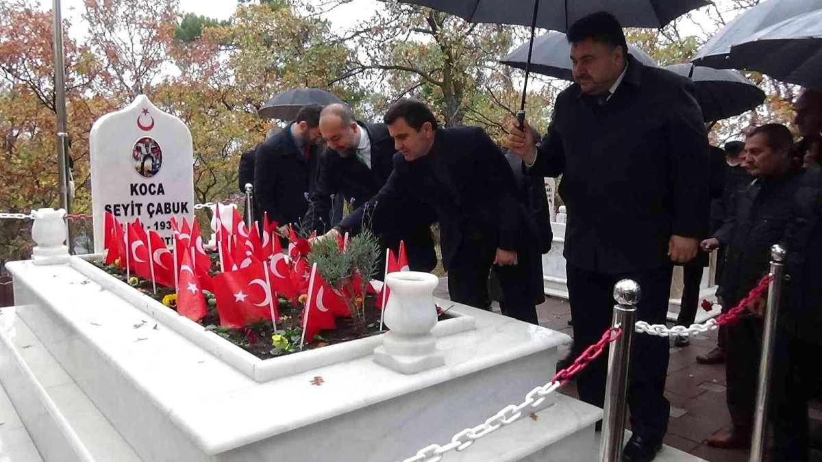 Çanakkale kahramanı Koca Seyit mezarı başında anıldı