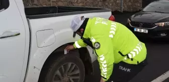 Ardahan'da ticari araçlara yönelik 'kış lastiği' denetimi yapıldı
