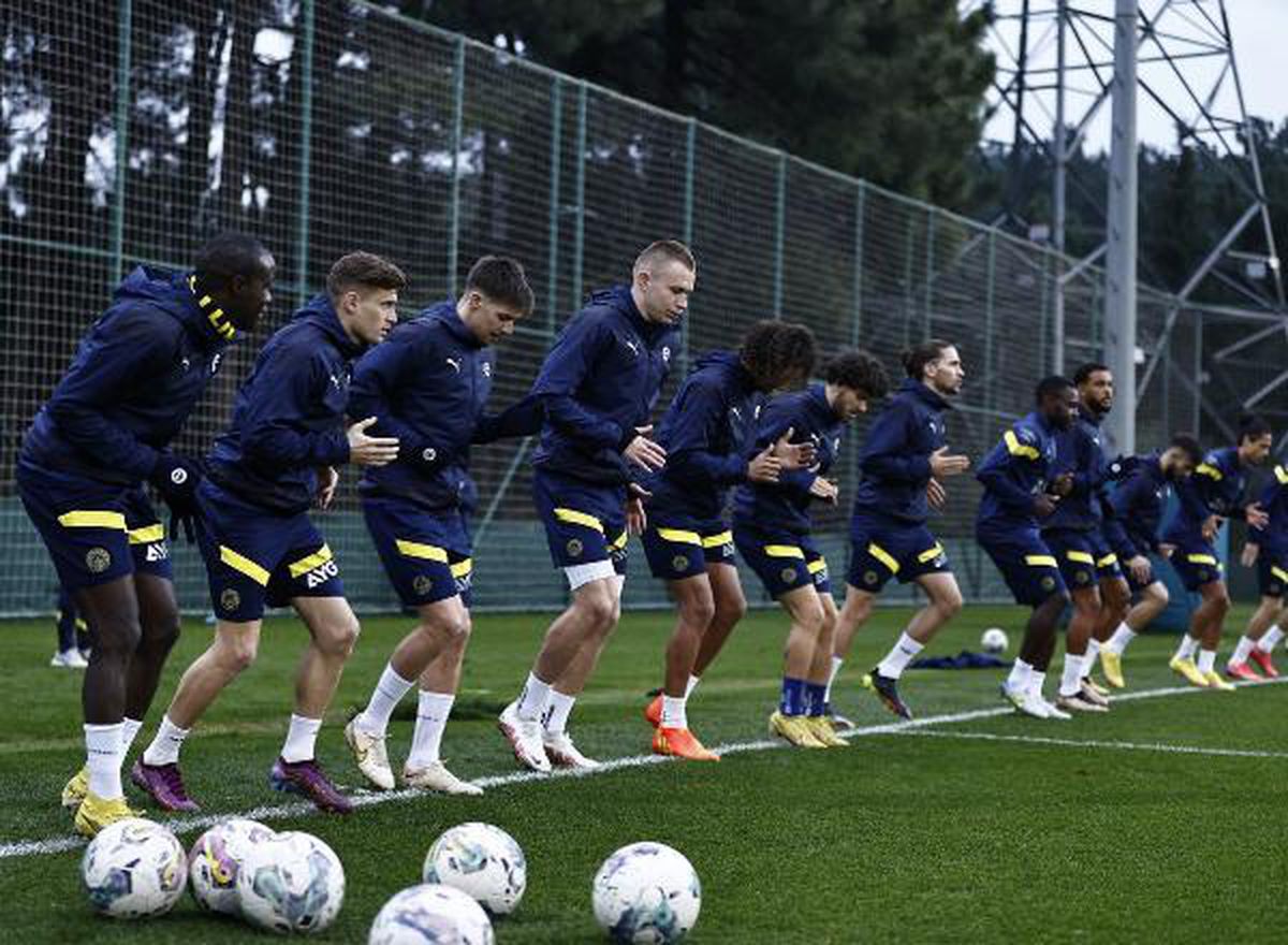 Fenerbahçe, hazırlıklarına devam etti