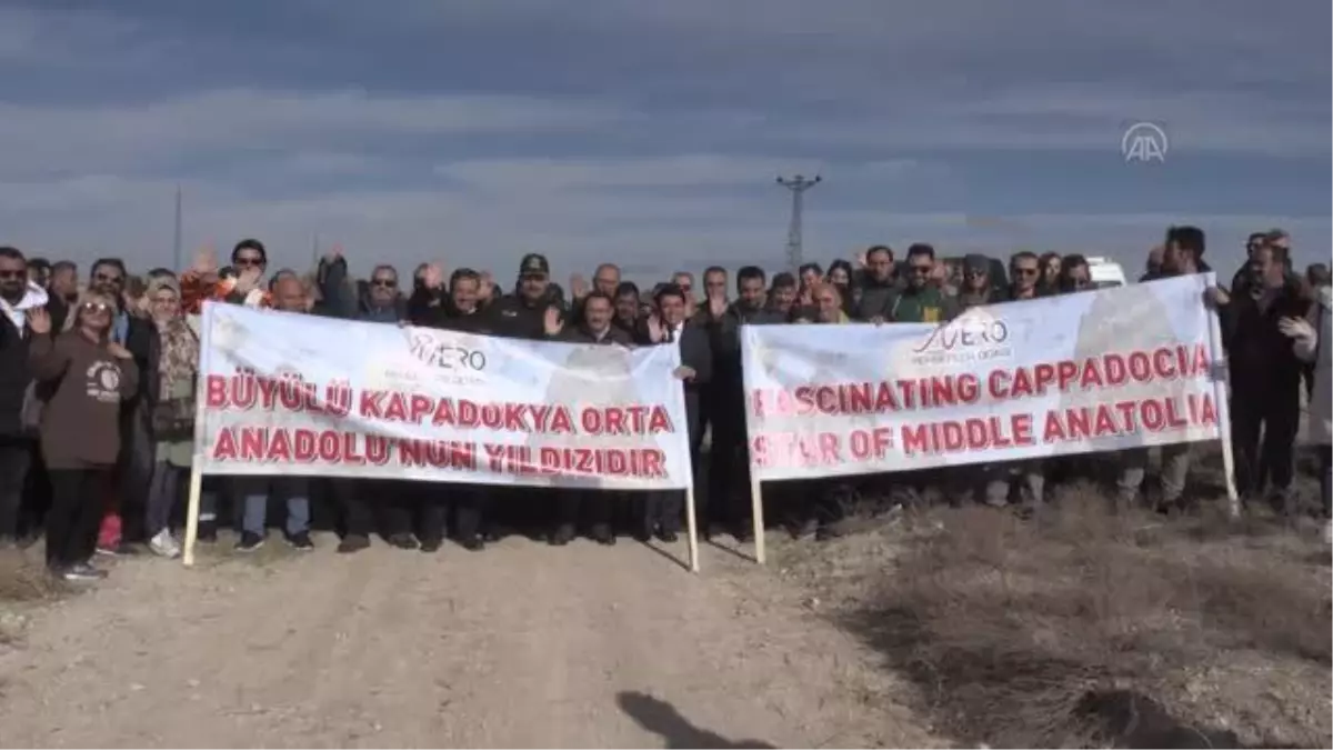 Kapadokya\'da çalışan rehberler Soğanlı Vadisi\'ni gezdi