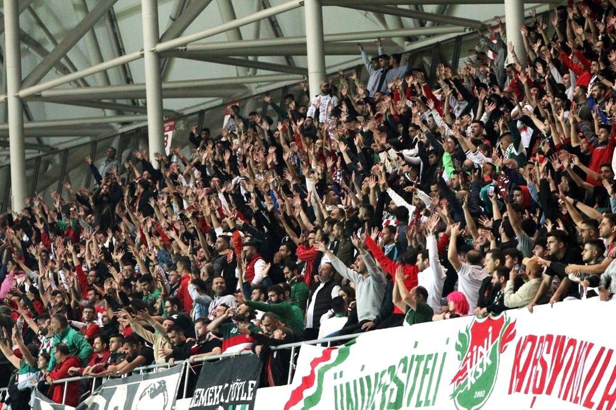 Karşıyaka Yeni Mersin İdman Yurdu maçının biletleri satışa çıktı