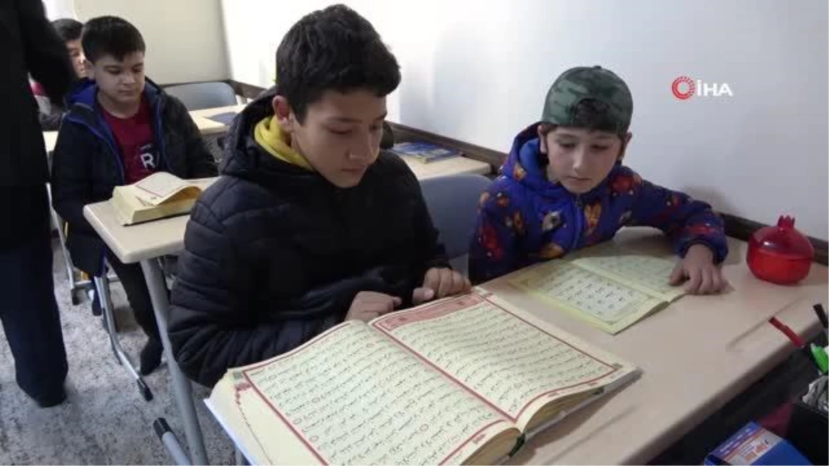 Kütahya\'da mültecilere Kur\'an-ı Kerim eğitimi