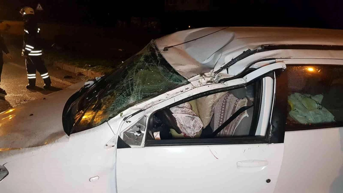 Samsun\'da otomobil takla attı: 2 ağır yaralı