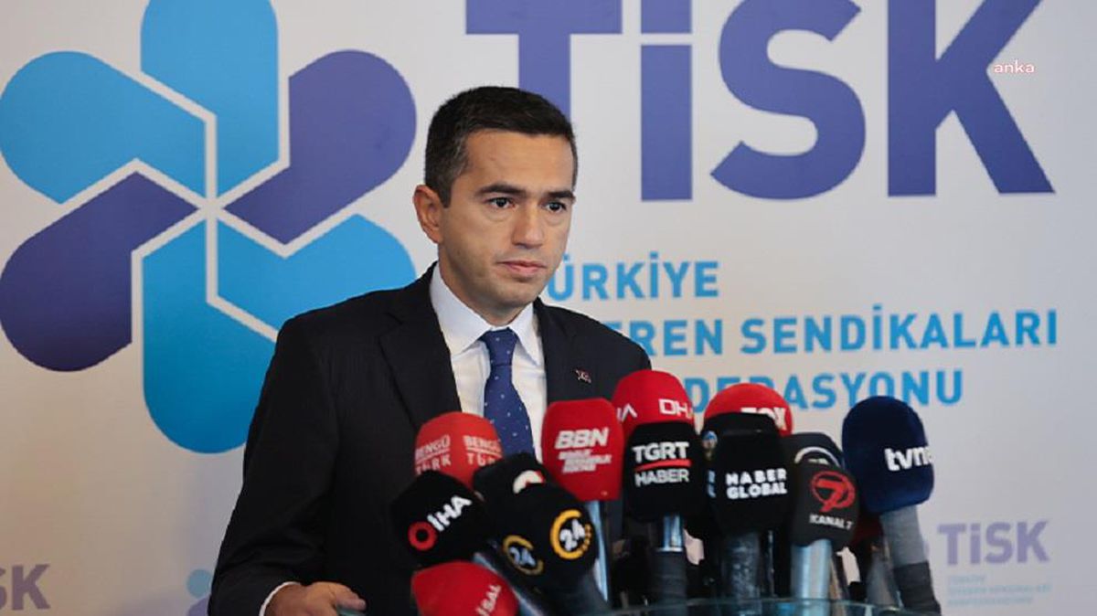 Tisk Genel Başkanı Akkol\'dan Eyt Mesajı: "Kgf\'den Uygun Krediler ile İşverenin Yalnız Bırakılmayacağı Müjdesini Az Önce Aldık"