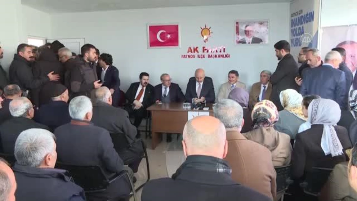 Ulaştırma ve Altyapı Bakanı Karaismailoğlu, Patnos\'ta partililerle buluştu