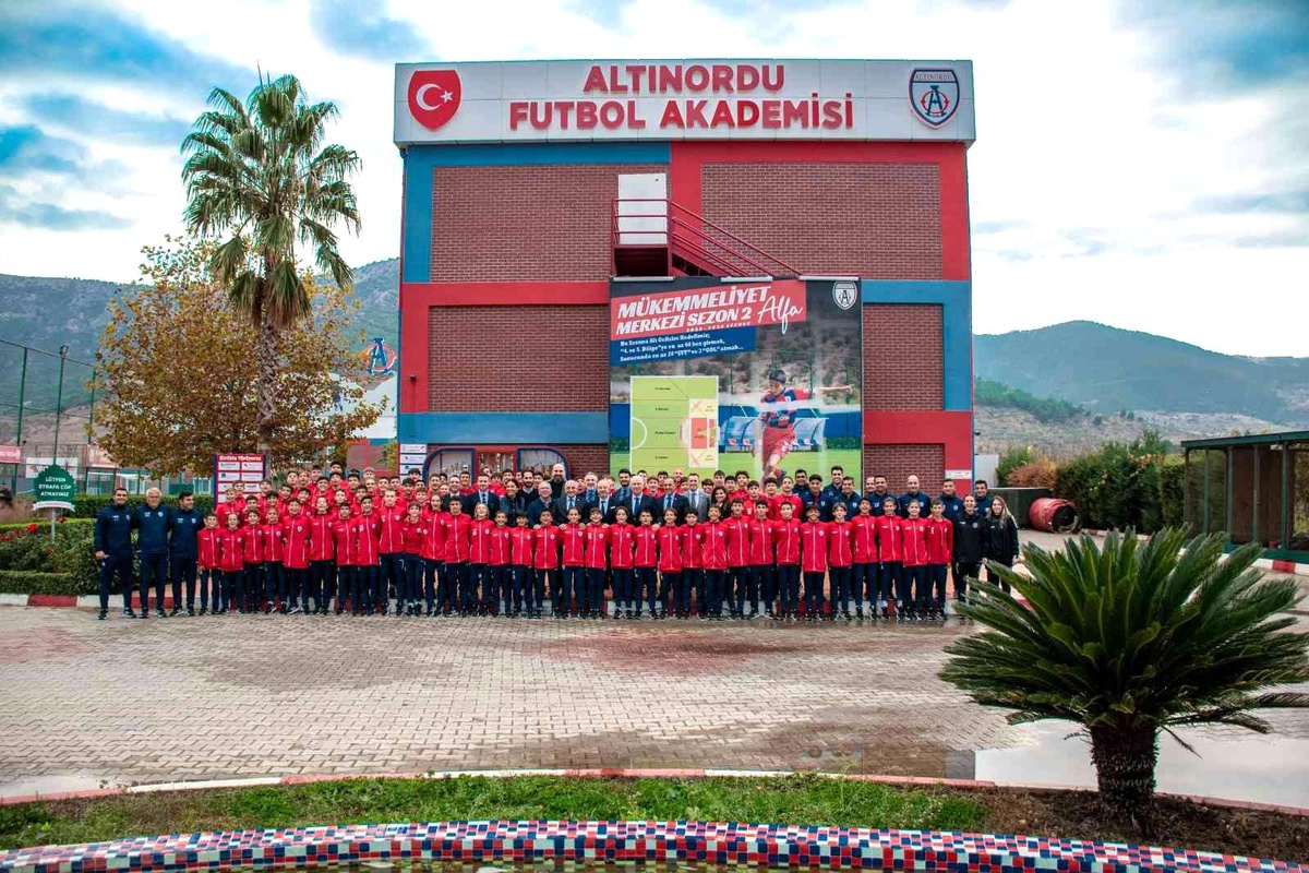 Altınordu\'nun gençleri devlerle karşılaşacak