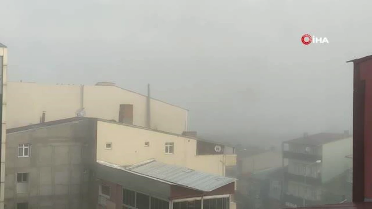 Ardahan\'da yoğun sis: Görüş mesafesi 10 metreye kadar düştü