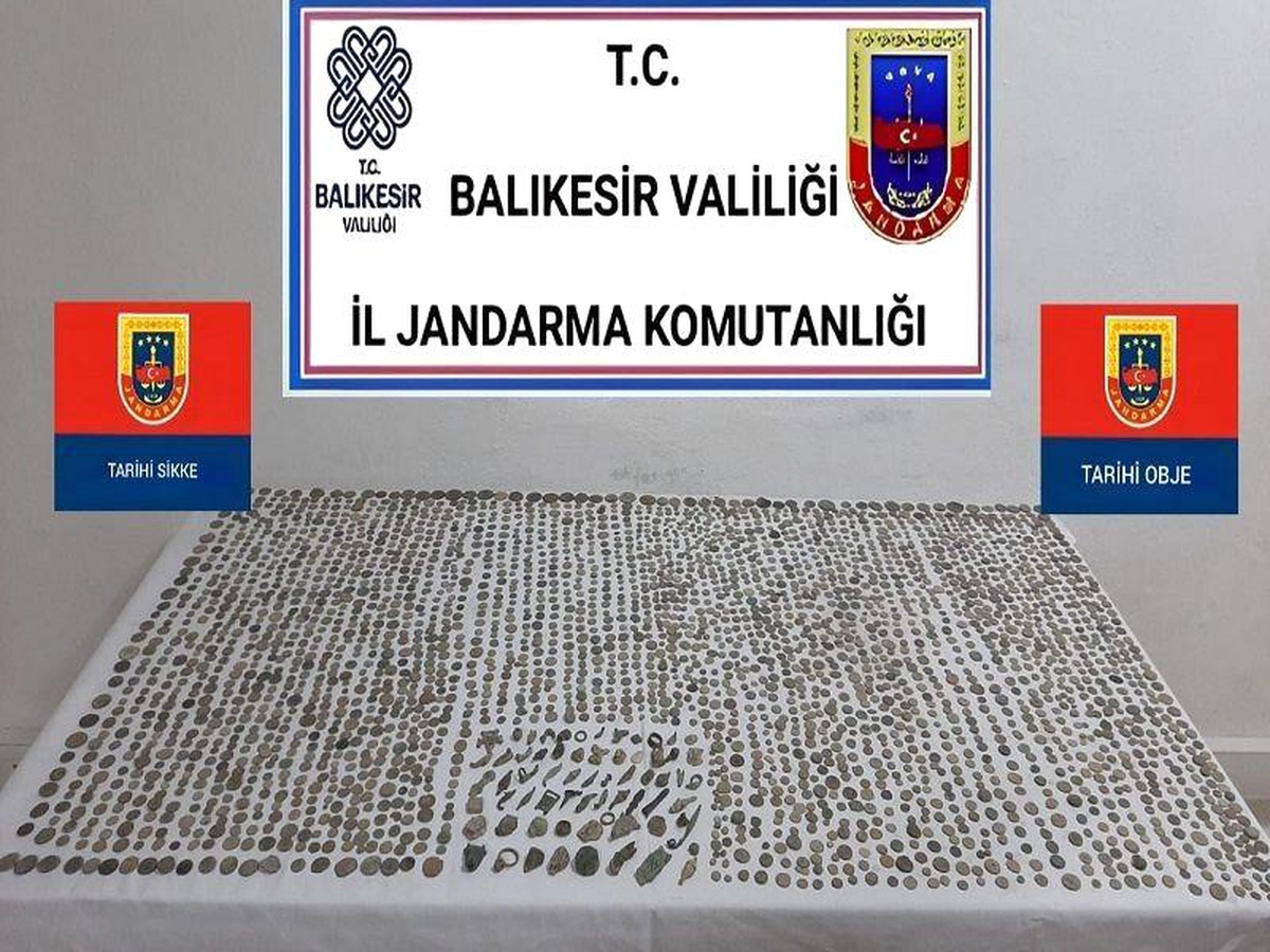Bandırma\'da 3 bin 985 tarihi sikke ele geçirildi