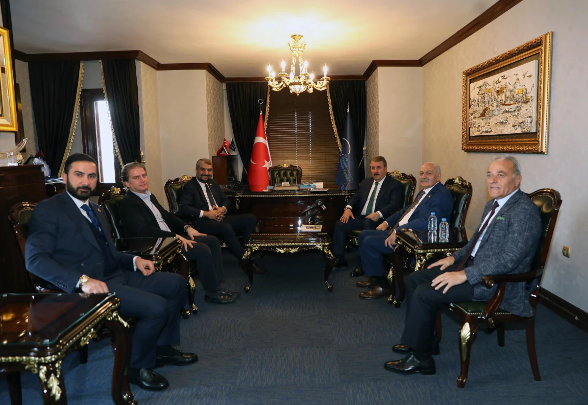 BBP Genel Başkanı Destici, Türk Dünyası Parlamenterler Birliği Vakfını ziyaret etti