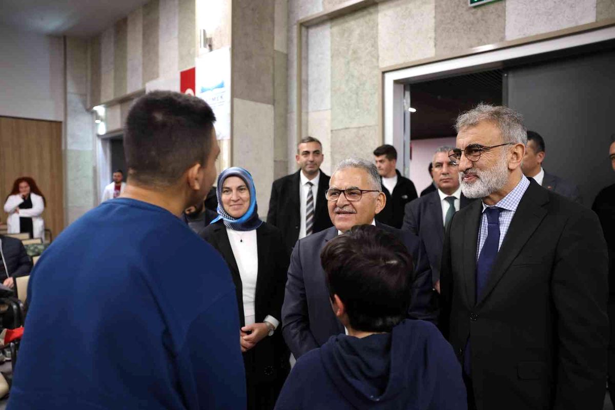 Büyükkılıç, Yıldız ve Aksu\'dan engelleri ortadan kaldıran merkeze ziyaret