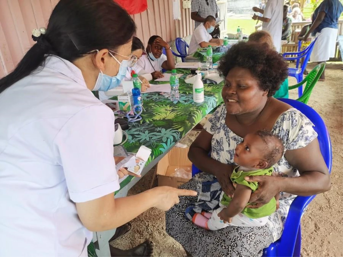 Çinli Sağlık Ekibi, Solomon Adaları\'nın Batı Eyaleti\'nde Ücretsiz Sağlık Hizmeti Veriyor