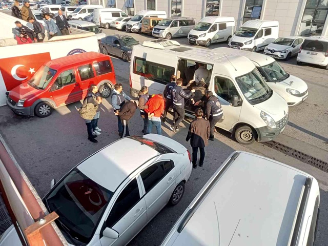 FETÖ ihracı astsubayın fuhuş çetesinin elebaşı olduğu ortaya çıktı FETÖ ihracı astsubayın fuhuş çetesinin elebaşı olduğu ortaya çıktı