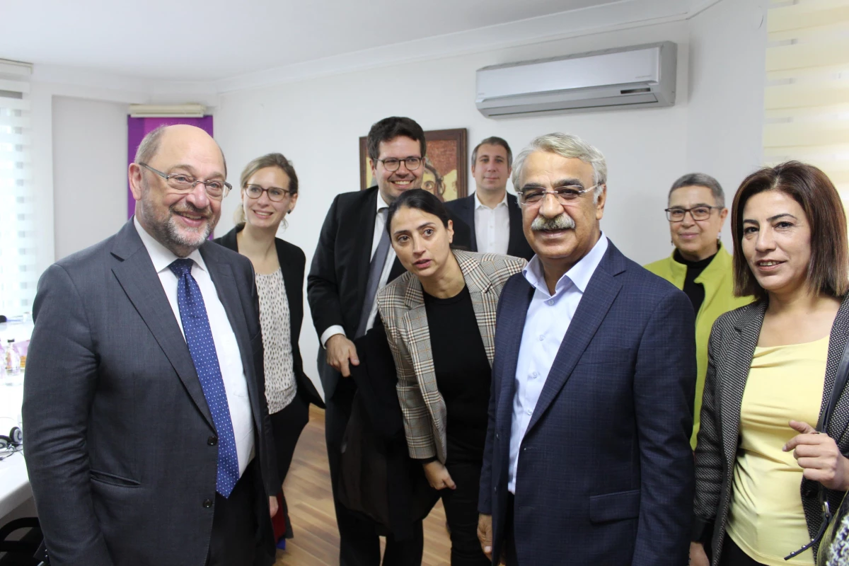 HDP Eş Genel Başkanı Sancar, Friedrich Ebert Vakfı heyetiyle görüştü