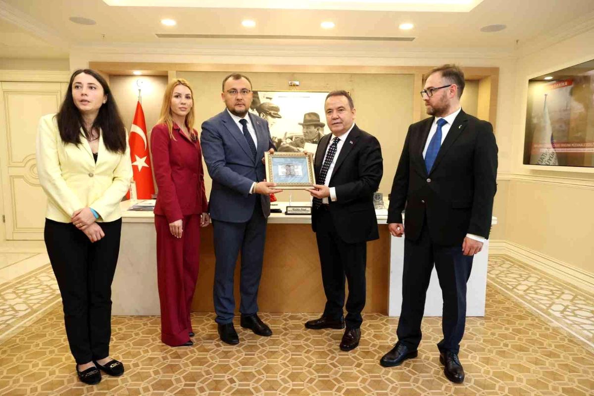 Ukrayna büyükelçisinden Başkan Böcek\'e ziyaret
