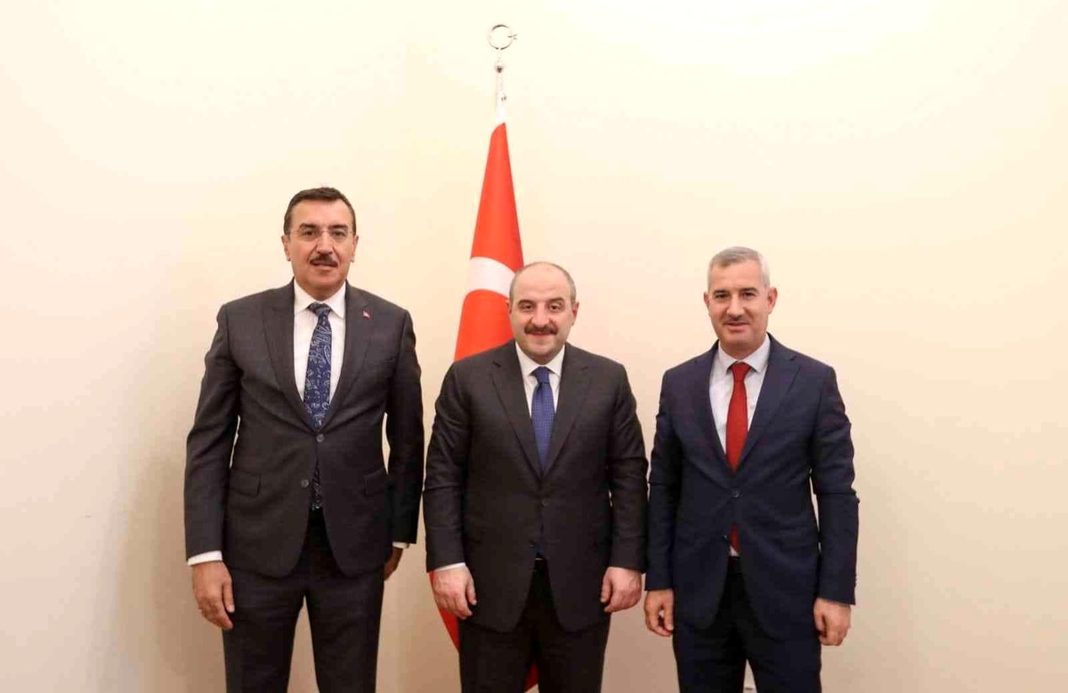 Yeşilyurt\'un yeni projelerine Bakan Varank\'tan destek istendi